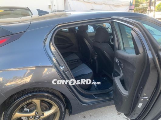 Hyundai Veloster Carros en venta