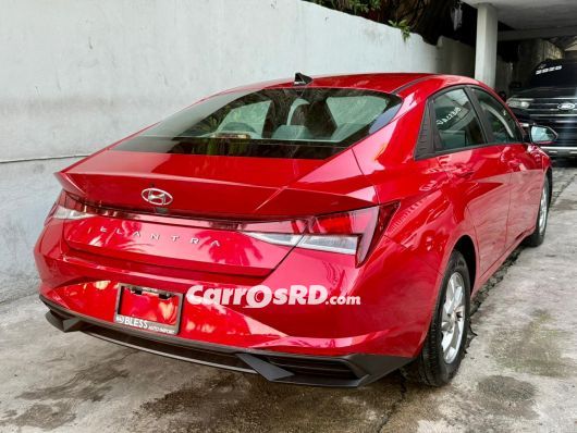 Hyundai Elantra Carros en venta