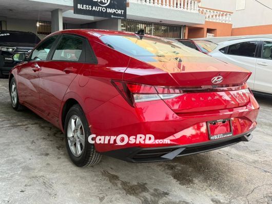 Hyundai Elantra Carros en venta