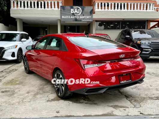 Hyundai Elantra Carros en venta