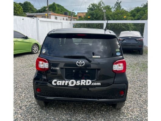Toyota Passo Carros en venta
