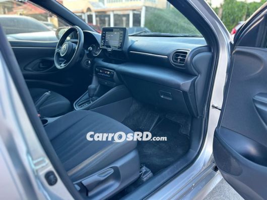 Toyota Yaris Carros en venta