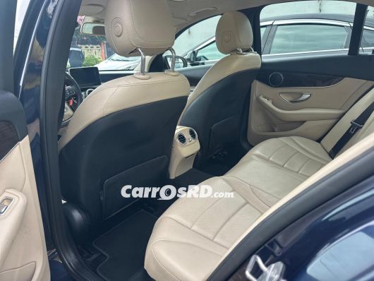 Mercedes-Benz Clase C Carros en venta