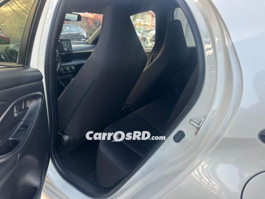 Toyota Yaris Carros en venta