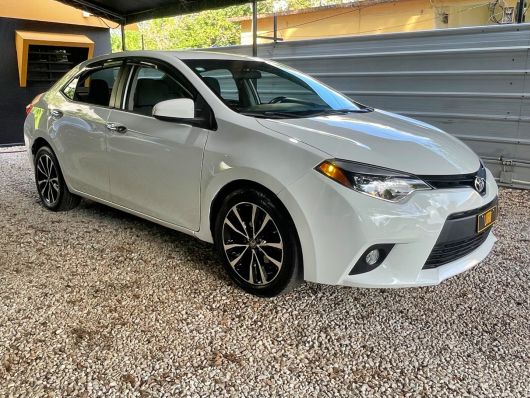 Toyota Corolla LE en venta