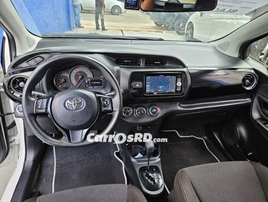 Toyota Vitz Hatchback en venta