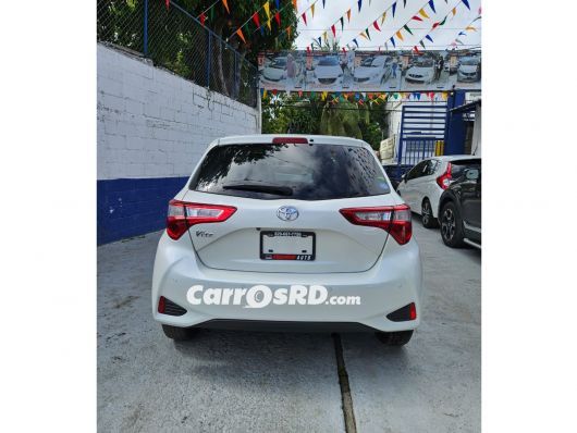 Toyota Vitz Hatchback en venta