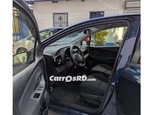 Toyota Vitz Hatchback en venta
