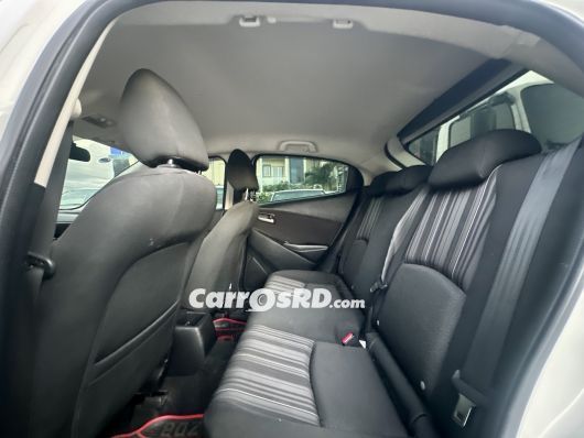 Mazda Demio Hatchback en venta