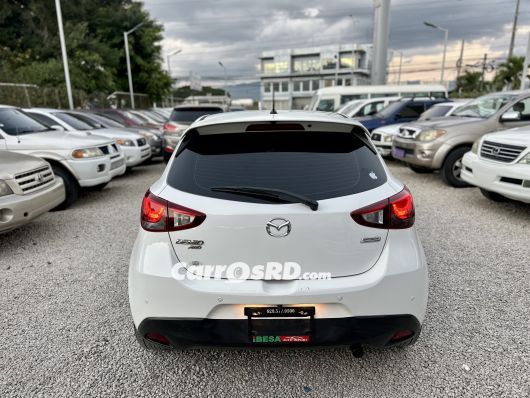 Mazda Demio Hatchback en venta