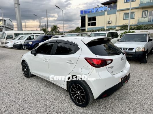 Mazda Demio Hatchback en venta