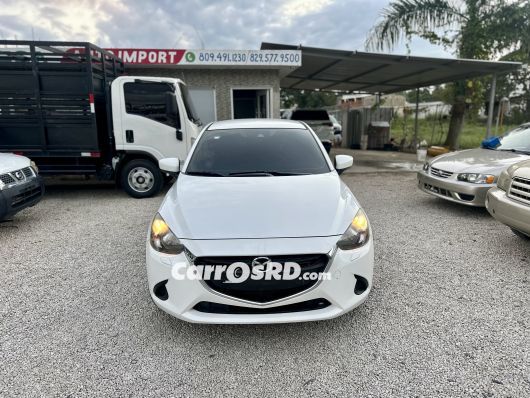 Mazda Demio Hatchback en venta