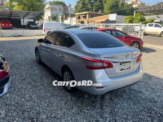 Nissan Sentra Carros en venta