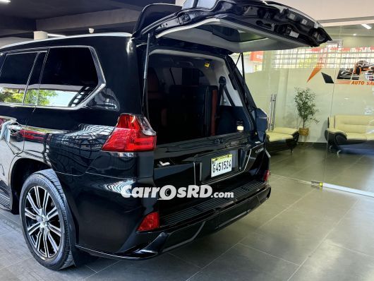 Lexus LX Jeepeta en venta