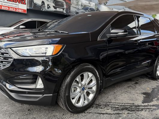 Ford Edge Titanium en venta