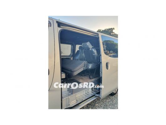 Nissan Caravan Minivan en venta