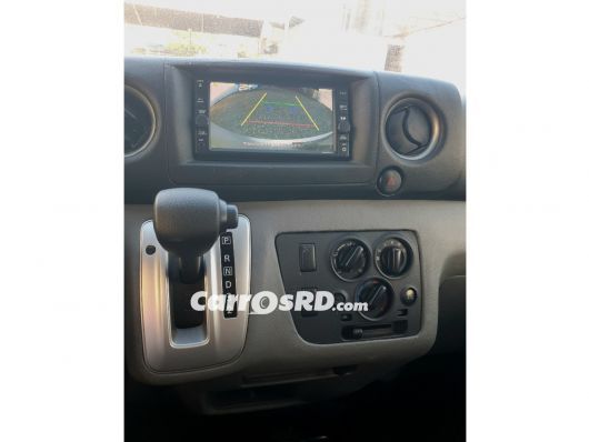 Nissan Caravan Minivan en venta