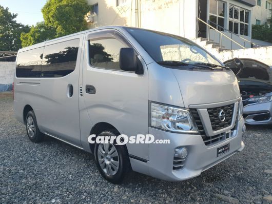Nissan Caravan Minivan en venta