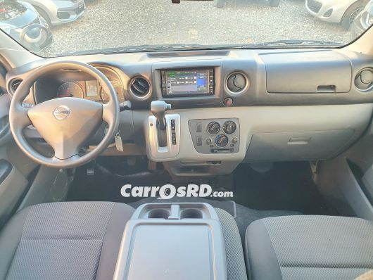 Nissan Caravan Minivan en venta
