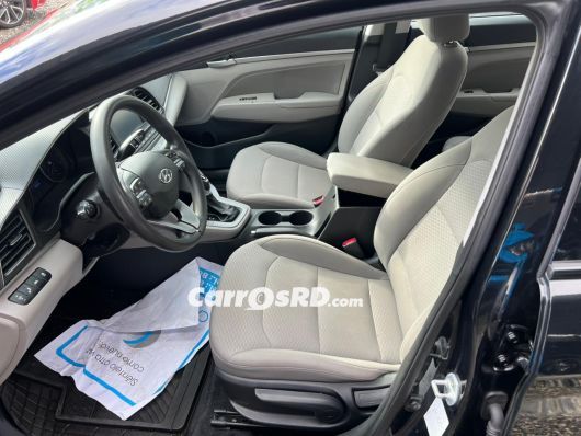 Hyundai Elantra Carros en venta