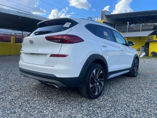 Hyundai Tucson Sport