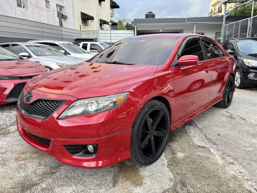 Toyota Camry SE en venta