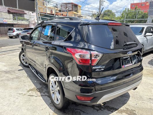 Ford Escape Jeepeta en venta