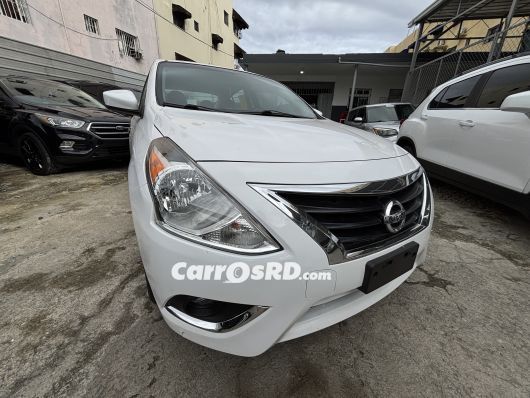 Nissan Versa Carros en venta