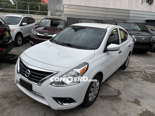 Nissan Versa Carros en venta