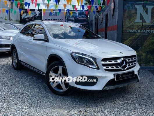 Mercedes-Benz Clase GLA Hatchback en venta