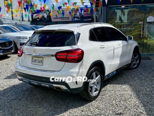 Mercedes-Benz Clase GLA Hatchback en venta