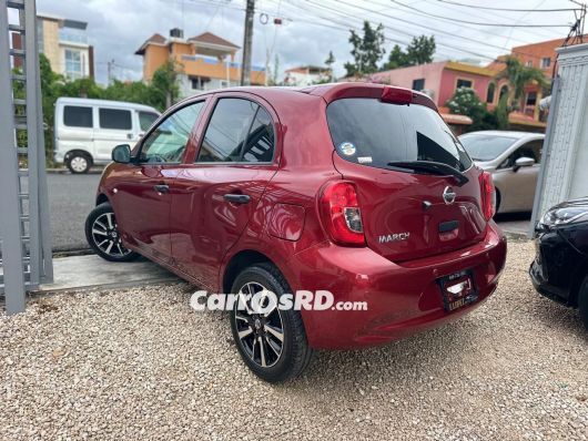 Nissan March Carros en venta