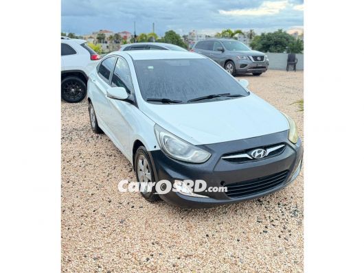 Hyundai Accent Carros en venta