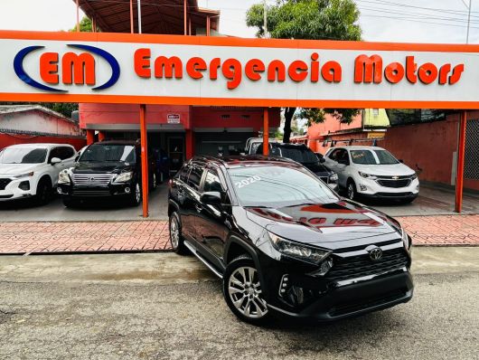 Toyota RAV4 LE en venta