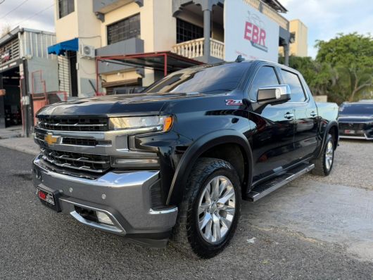 Chevrolet Silverado LTZ en venta