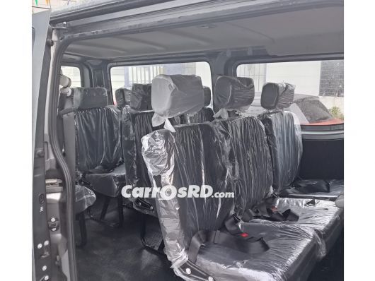 Nissan NV Autobus en venta