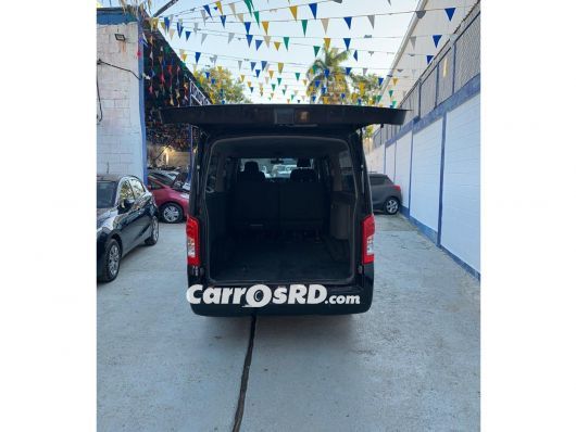 Nissan NV Autobus en venta