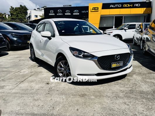 Mazda Demio Carros en venta
