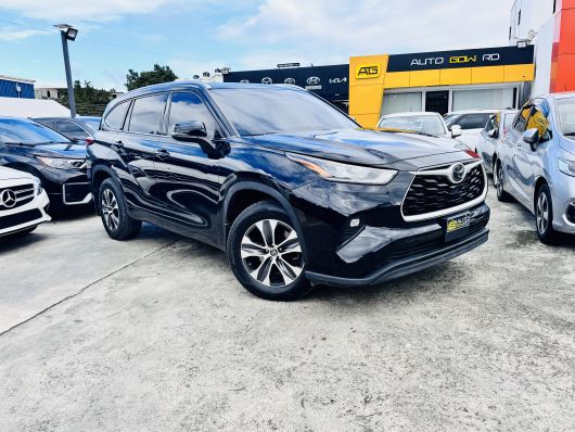 Toyota Highlander XLE en venta