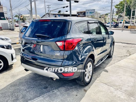 Ford Escape Jeepeta en venta