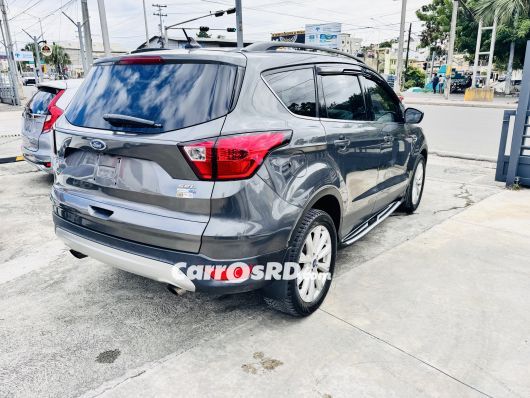 Ford Escape Jeepeta en venta