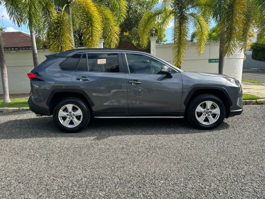 Toyota RAV4 XLE