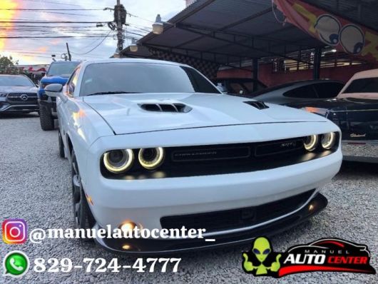Dodge Challenger SXT en venta