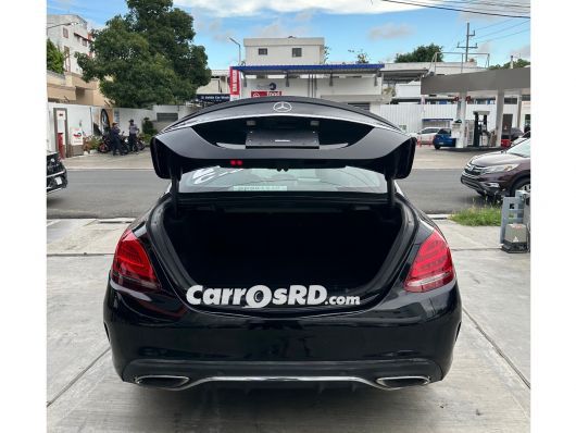 Mercedes-Benz Clase C Carros en venta