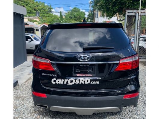 Hyundai Grand Santa Fe Jeepeta en venta