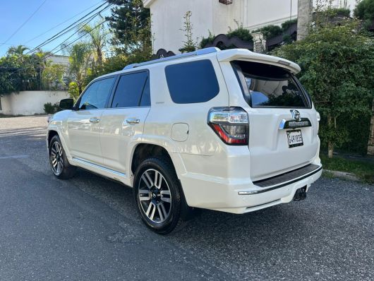 Toyota 4Runner Limited
