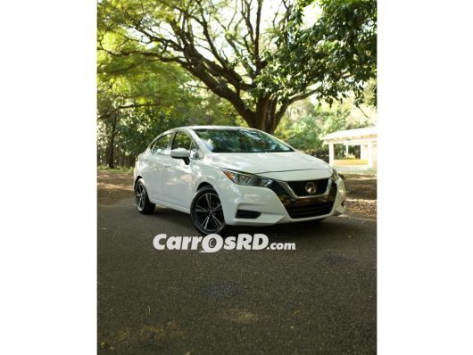 Nissan Versa Carros en venta