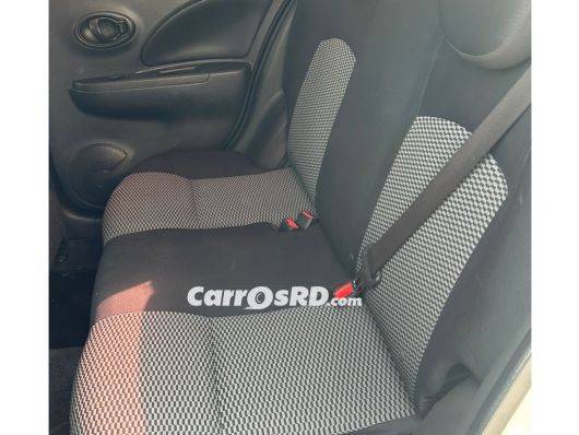 Nissan March Hatchback en venta