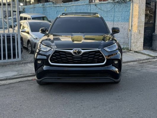 Toyota Highlander XLE en venta