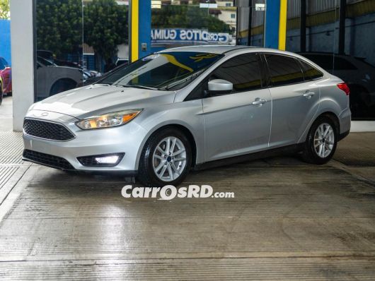Ford Focus Carros en venta